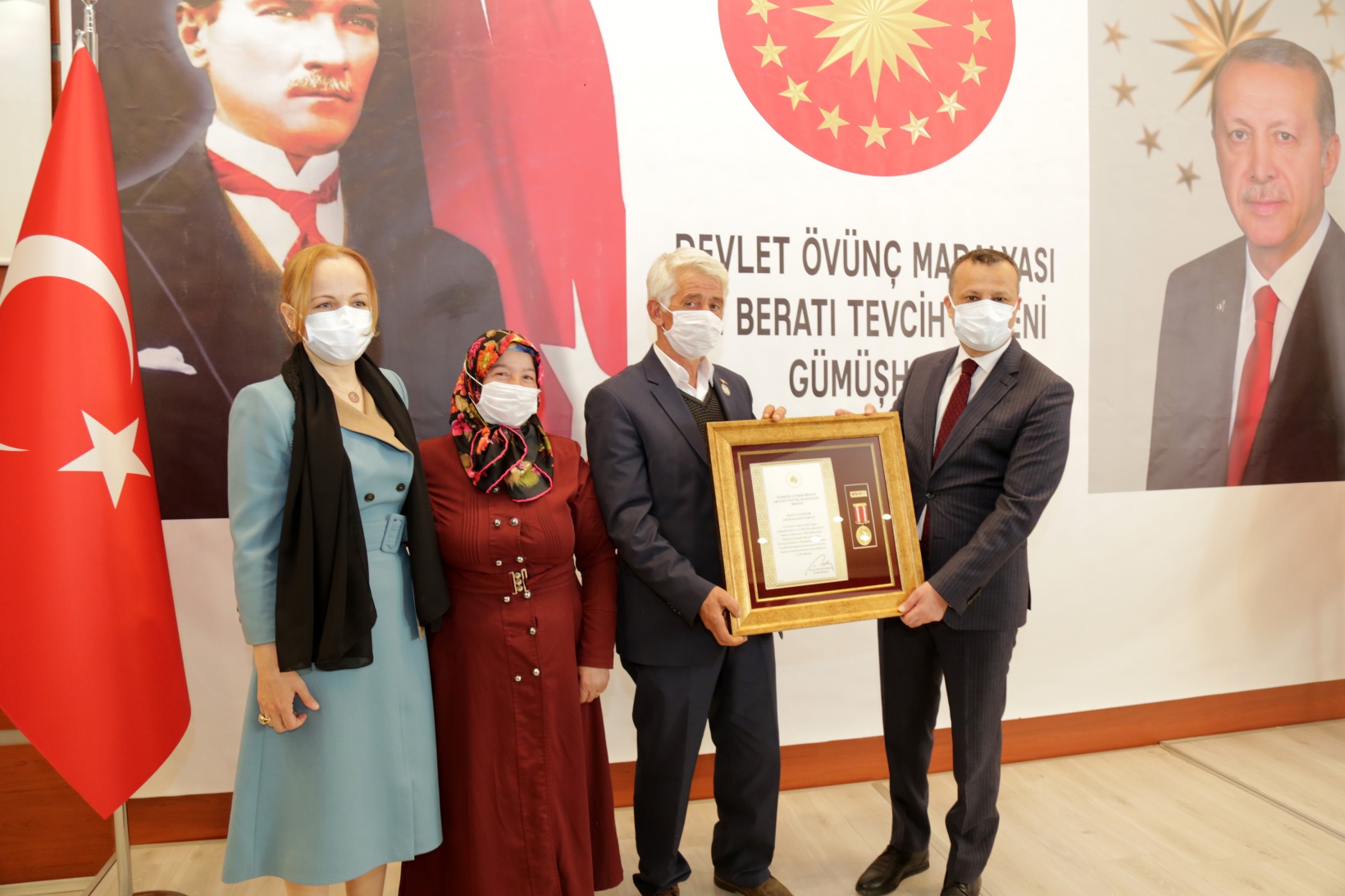Gümüşhane'de Gazi Hasan Turgut'a devlet övünç madalyası verildi 6