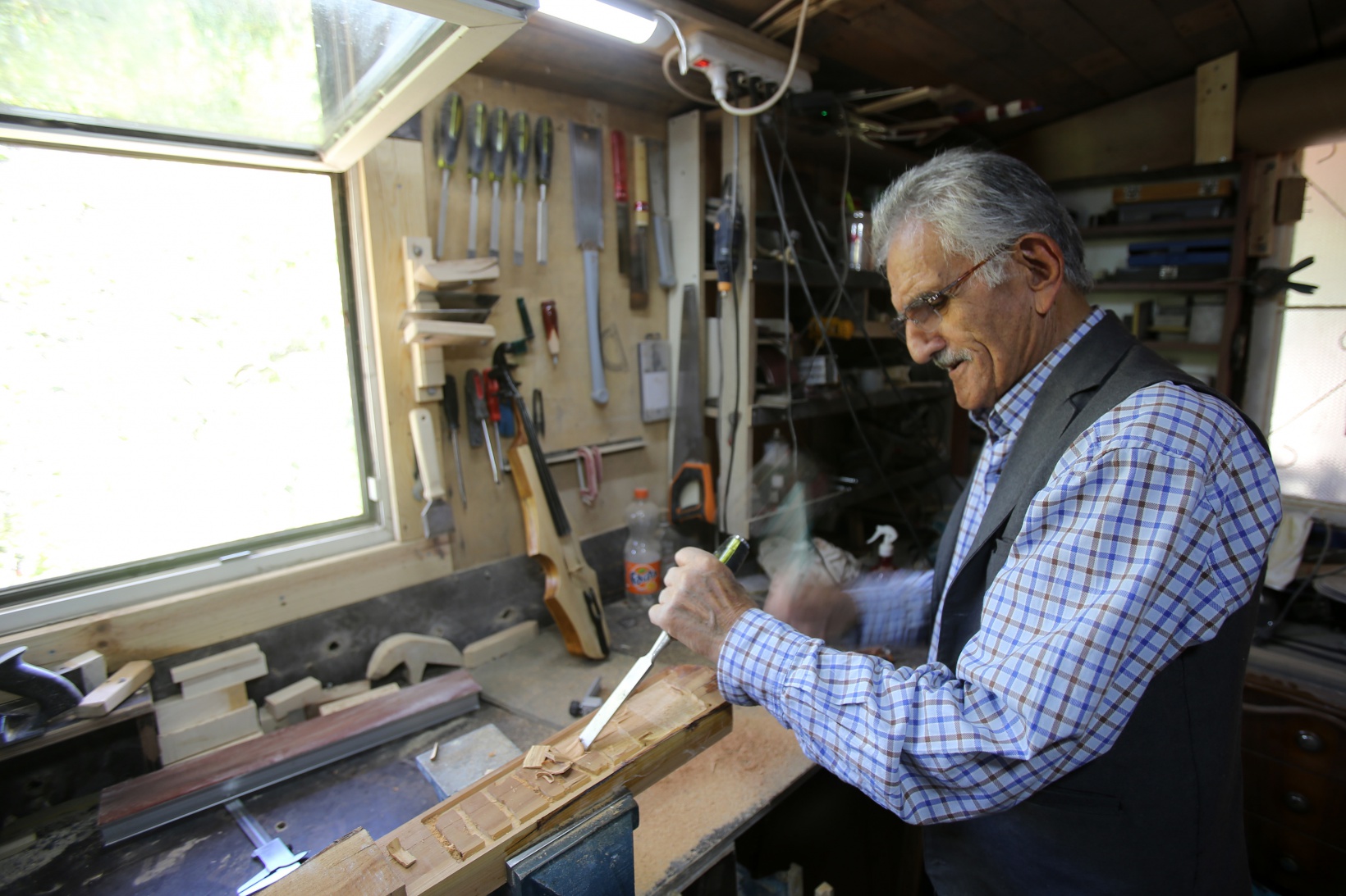 Hem okuyor hem yazıyor hem yapıyor 8