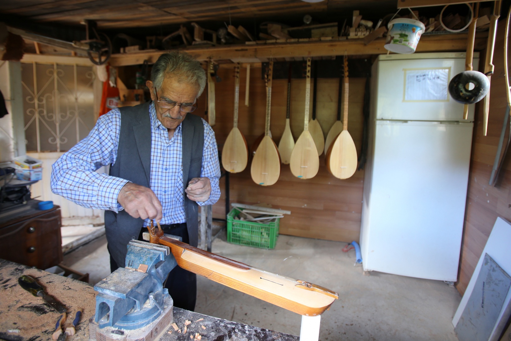 Hem okuyor hem yazıyor hem yapıyor 12