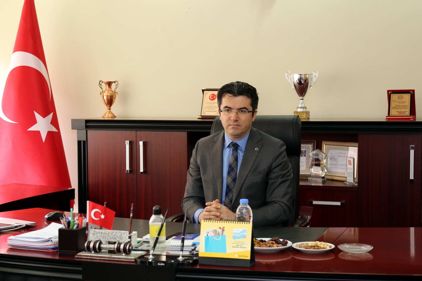 Vali Okay Memiş’ten Özel İdare’de yatırım değerlendirme toplantısı 1