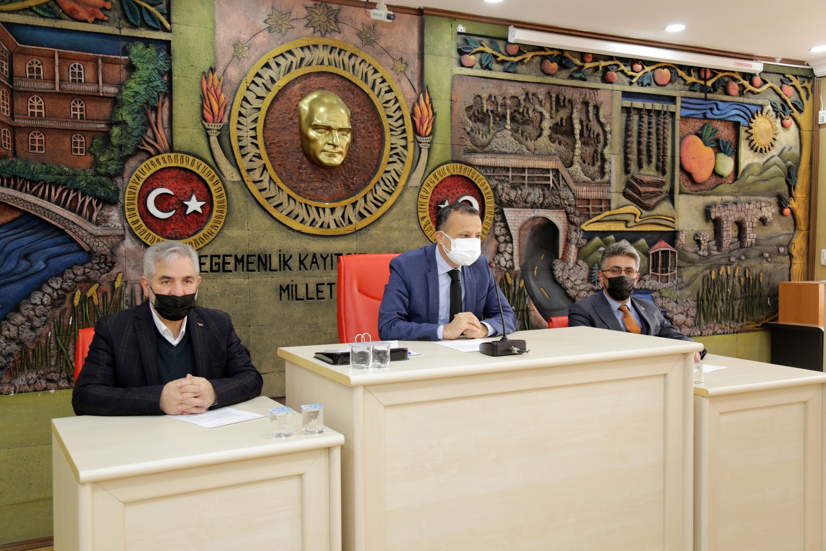 Vali Taşbilek’ten İl Genel Meclisi'ne bütçe teşekkürü 8