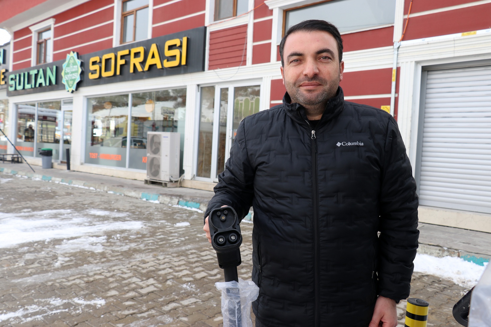 Sivas-Tersun-Trabzon istikametindeki tek elektrikli şarj istasyonu Şiran’da 6