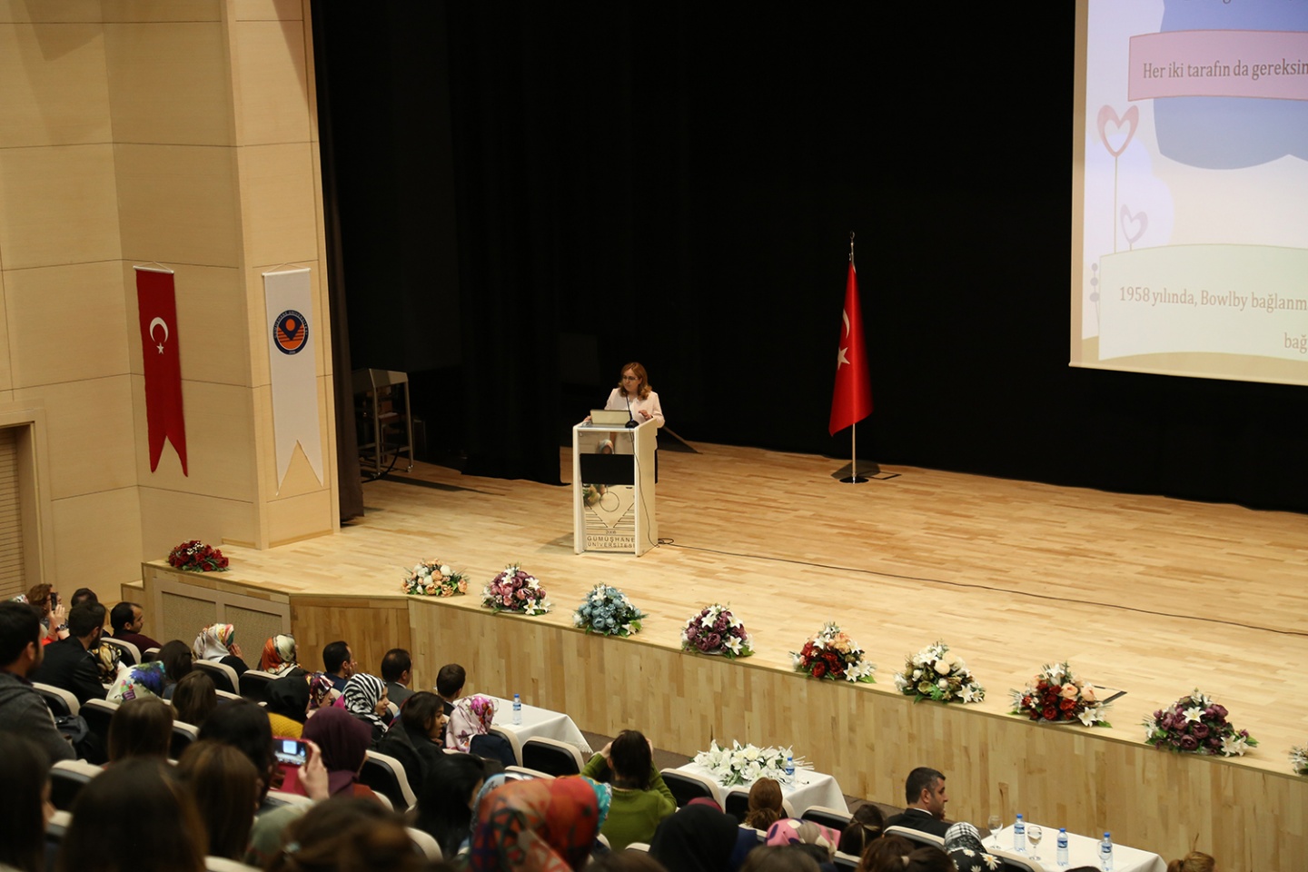 GÜ'de Doğum öncesi ve sonrası bakım yönetimi paneli yapıldı 2