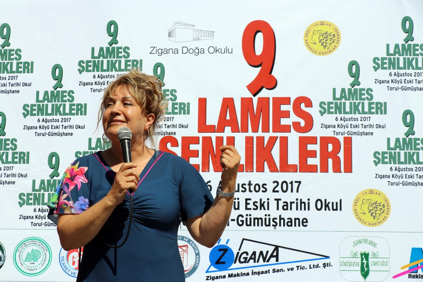 Sahrap Soysal’a memleketinde yoğun ilgi 8