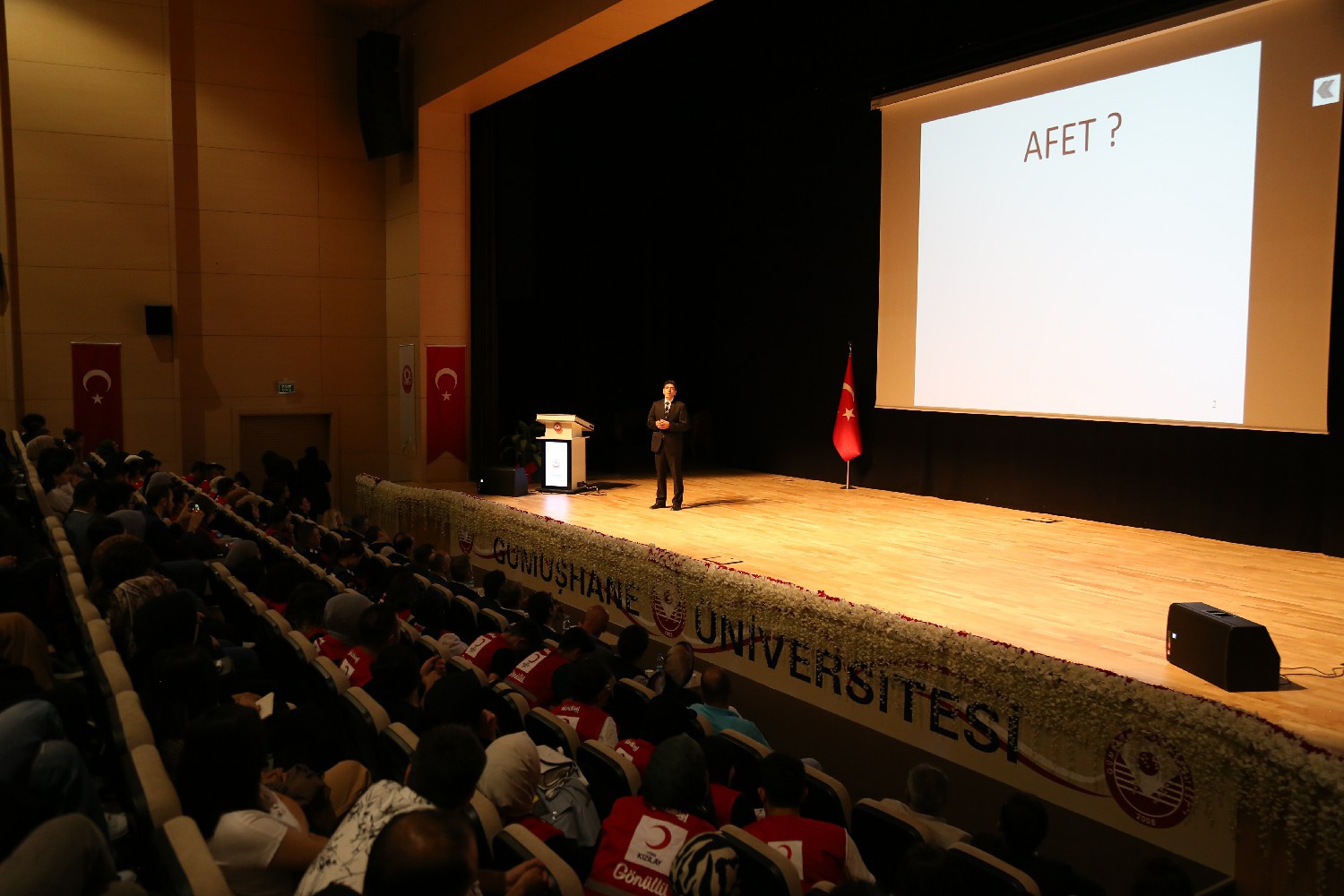 GÜ’de 700 kişi yangın gönüllüsü oldu 6