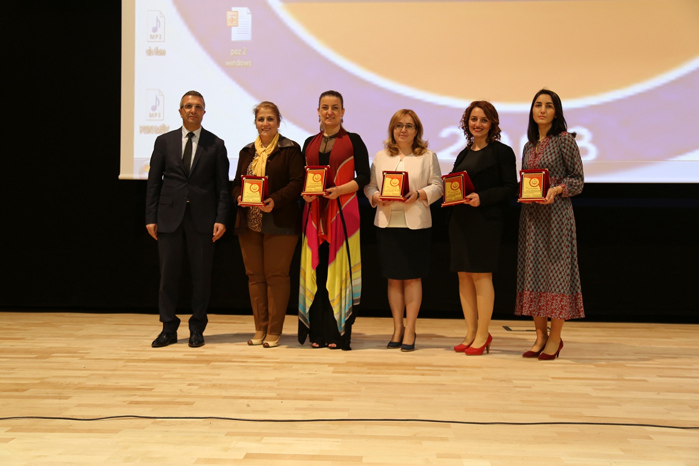 GÜ'de Doğum öncesi ve sonrası bakım yönetimi paneli yapıldı 10