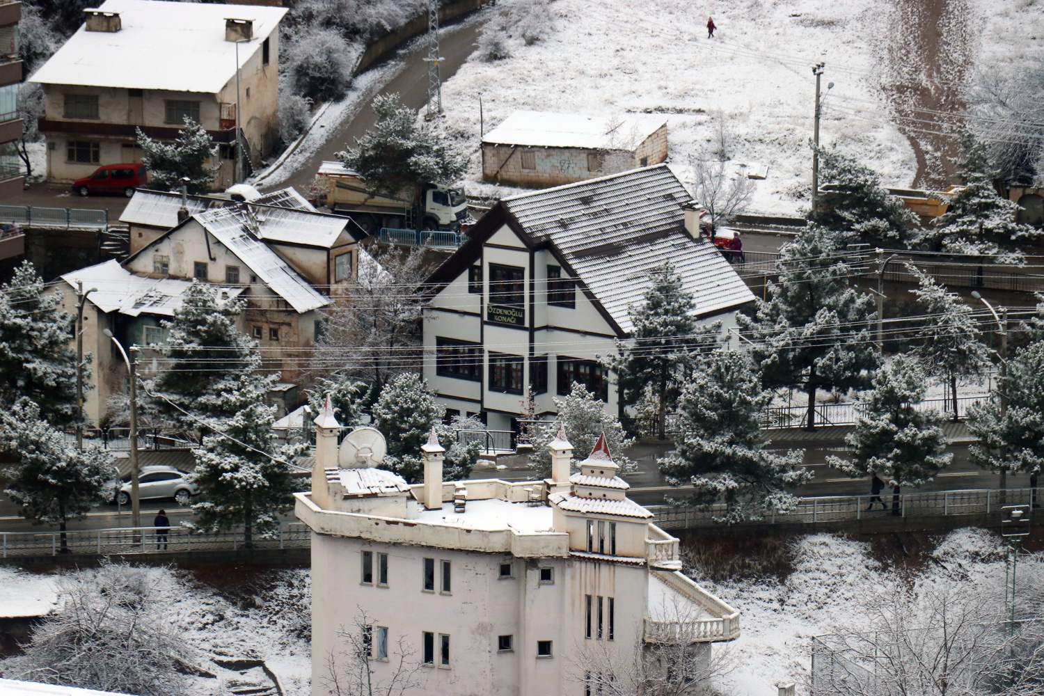 Gümüşhane’de kar yağışı etkili oldu 6