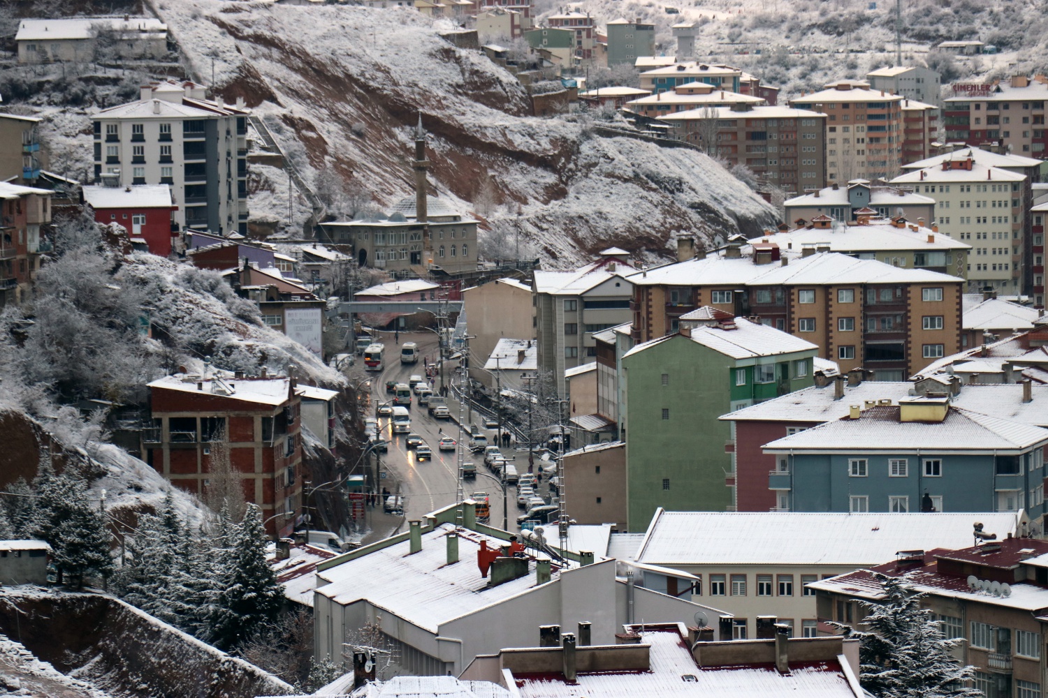 Gümüşhane’de kar yağışı etkili oldu 5