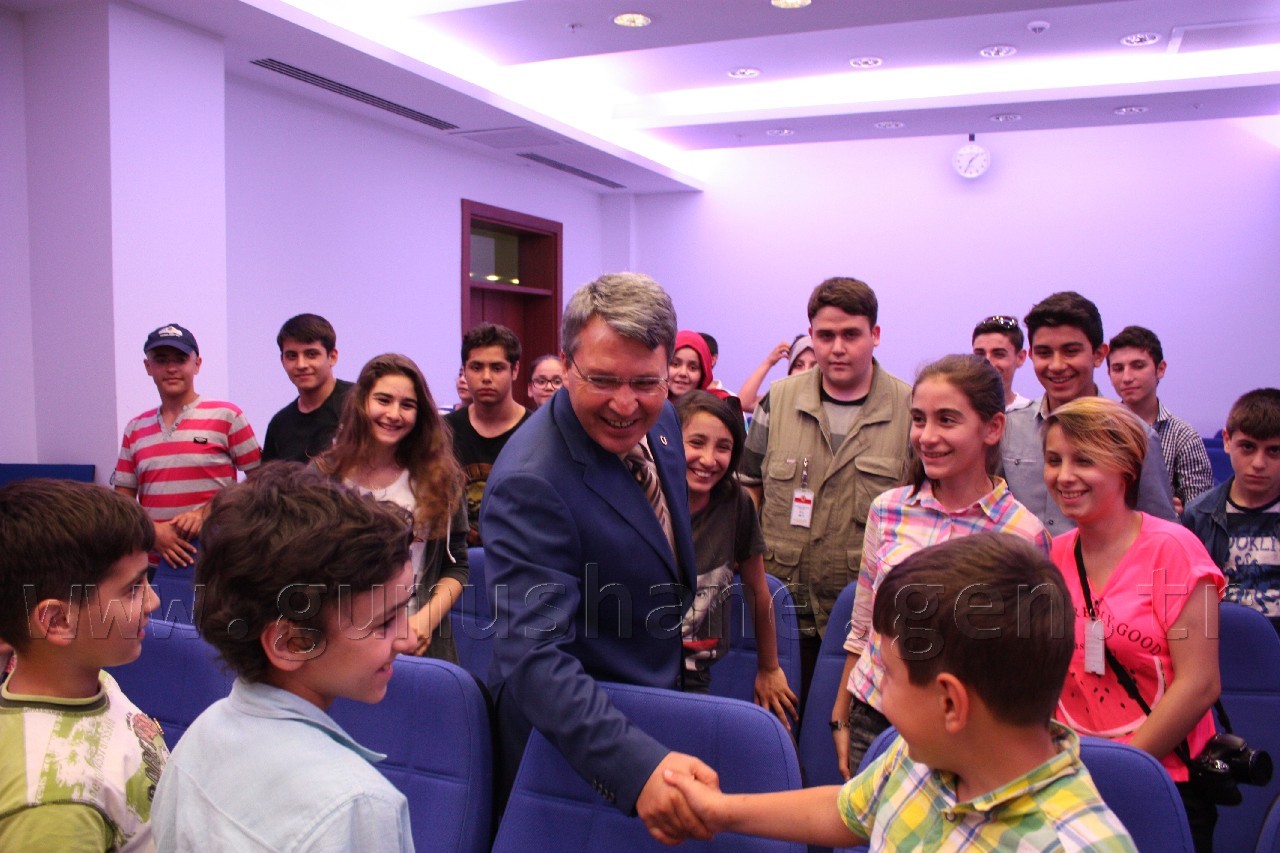 Üstün'ü Mutlu Eden Ziyaret 1