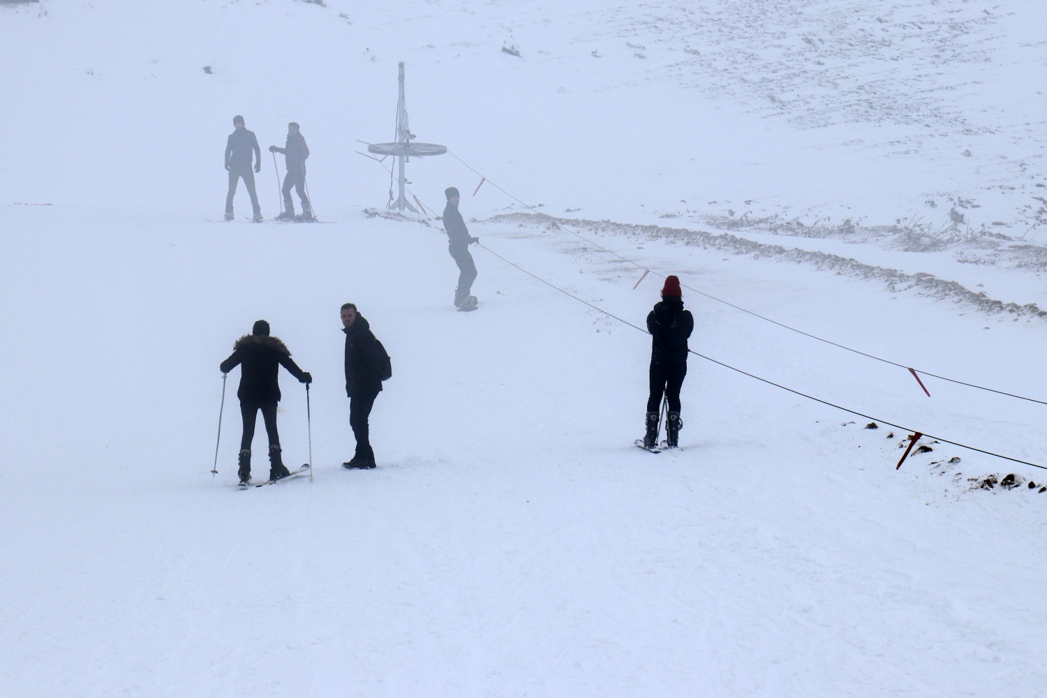 Zigana dağında kar kalınlığı 80 santimetreye ulaştı, kayak sezonu başladı 3