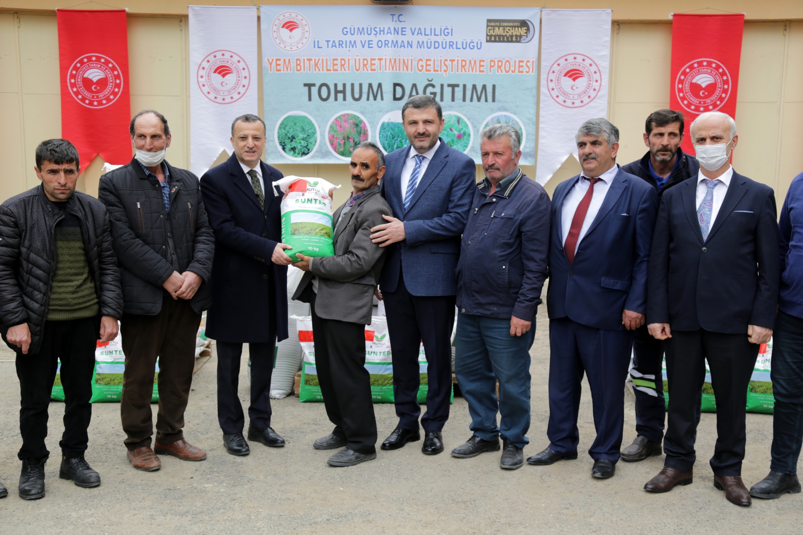 Gümüşhane’de üreticilere 46 ton yem bitkisi tohumu dağıtıldı 8