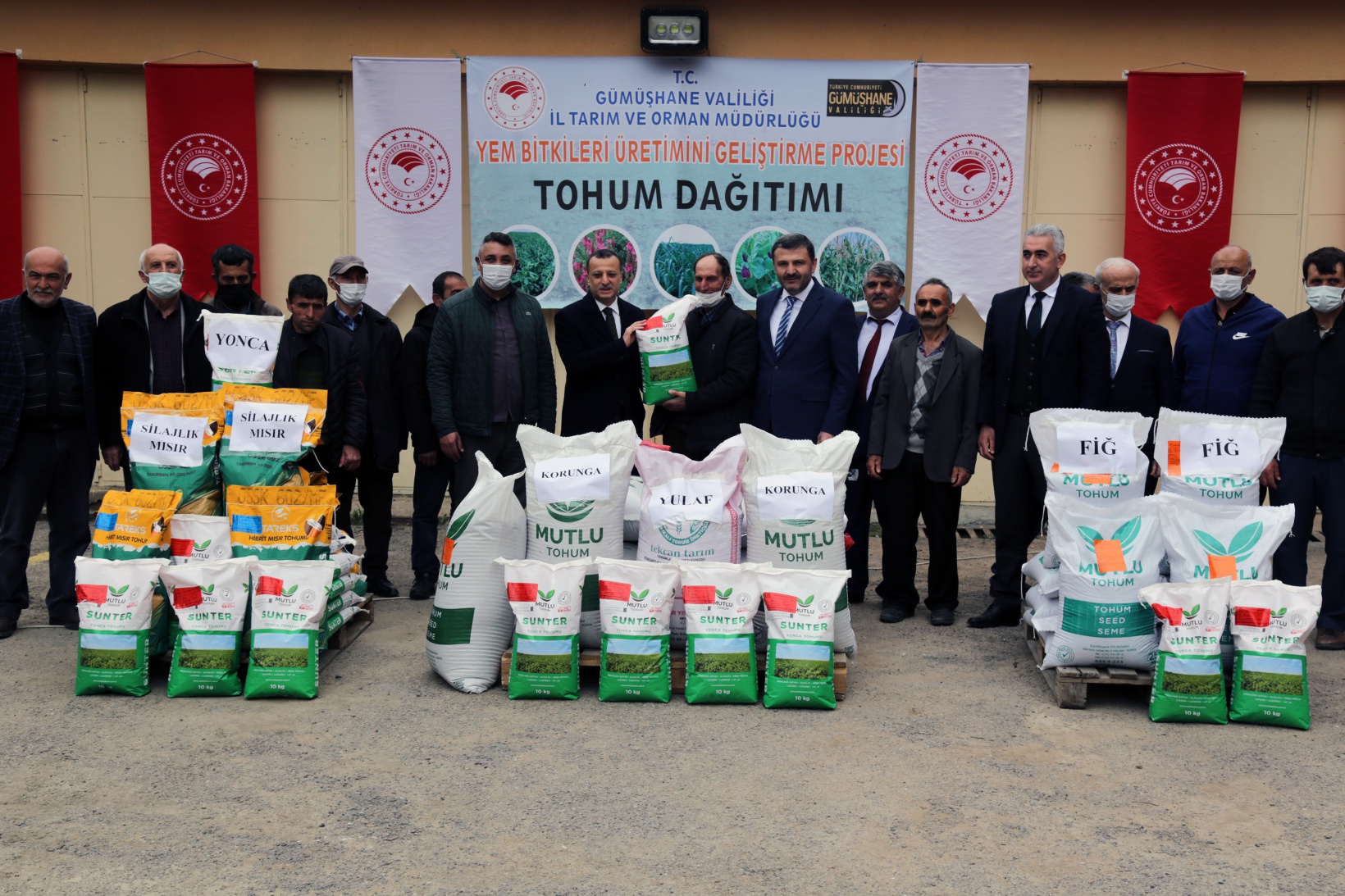Gümüşhane’de üreticilere 46 ton yem bitkisi tohumu dağıtıldı 9