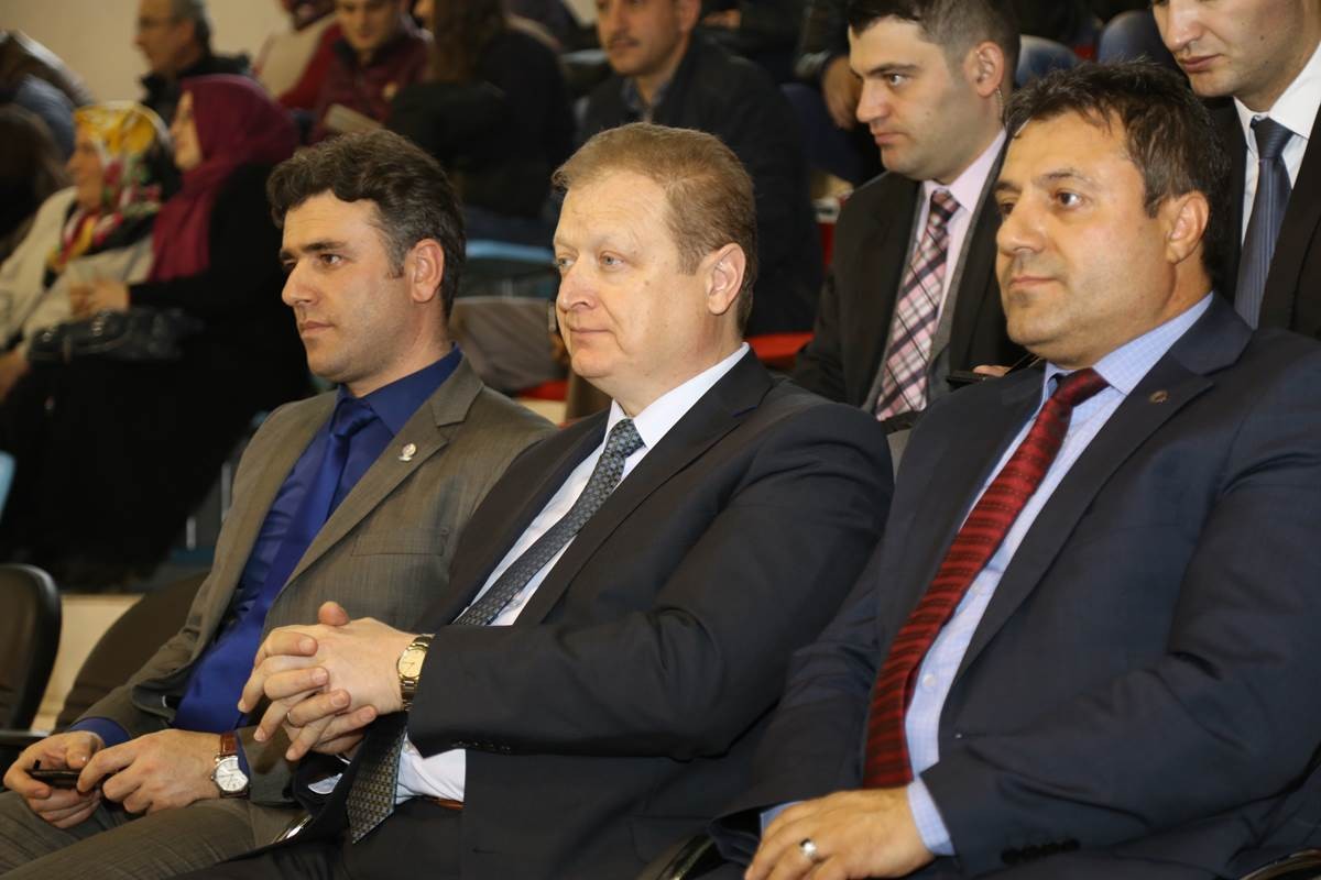 Gümüşhane’de Okullar ve Kulüplerarası Halk Oyunları Yarışması Yapıldı 4