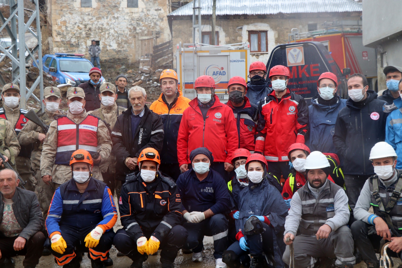 Gümüşhane’de 110 personelle gerçeğini aratmayan deprem tatbikatı   11