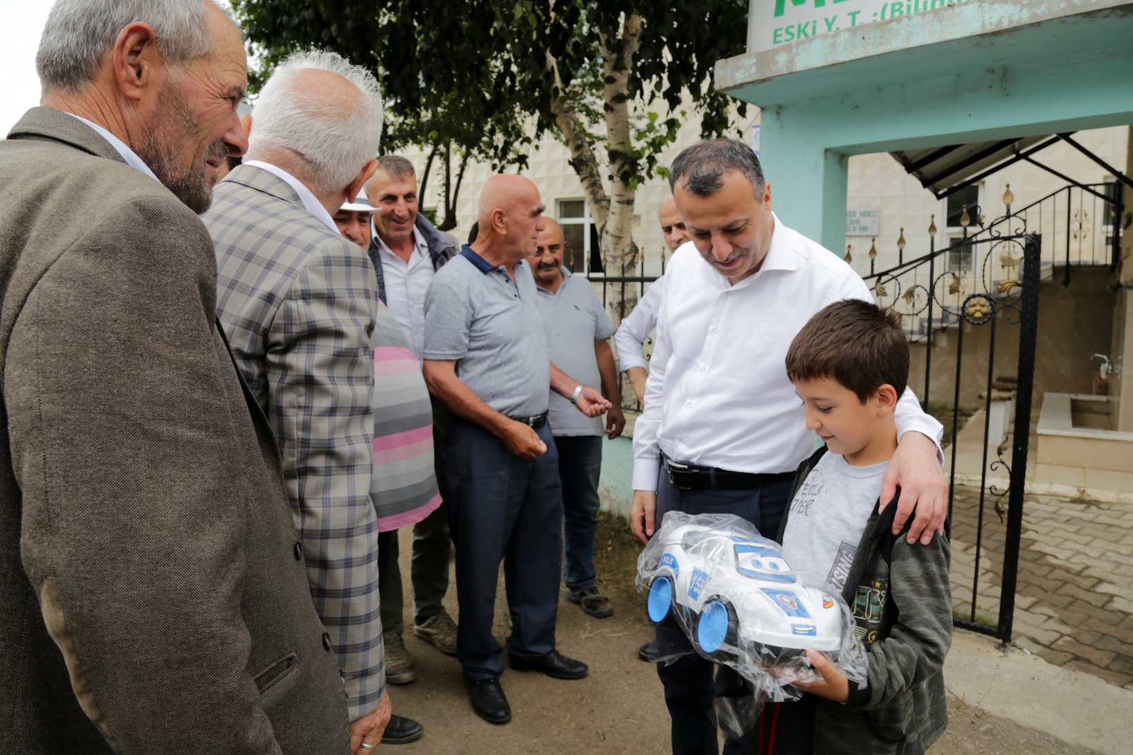 Vali Taşbilek’ten Yağmurdere vadisindeki 13 köye ziyaret 53