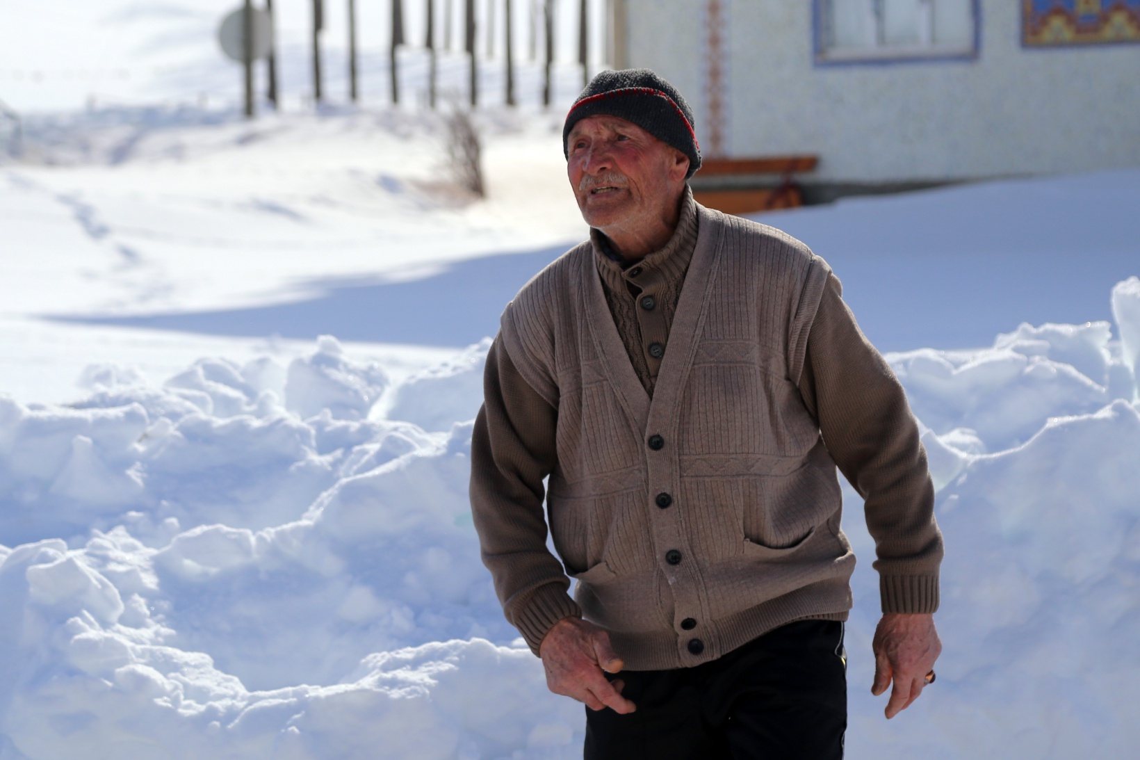 Bu köyde 30 yıldır kar voleybolu oynanıyor 2