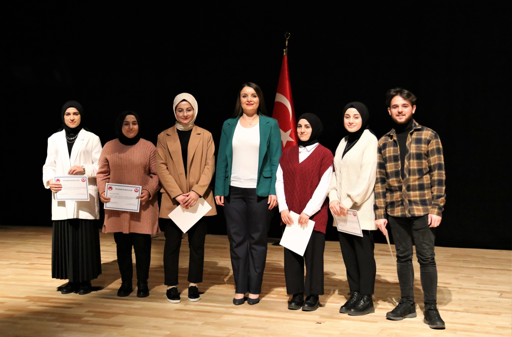 Hemşirelik bölümü öğrencilerinden tiyatro gösterisi 3