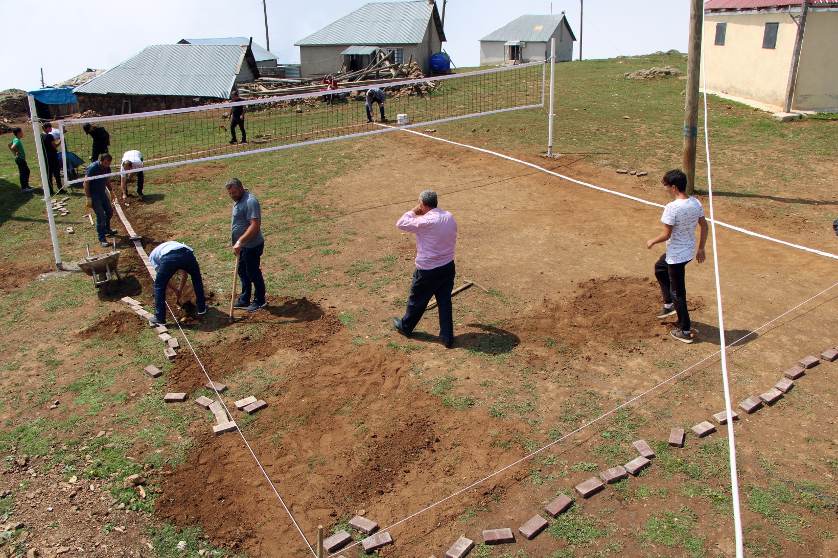 Yaylanın sultanlarına saha ve forma desteği 3