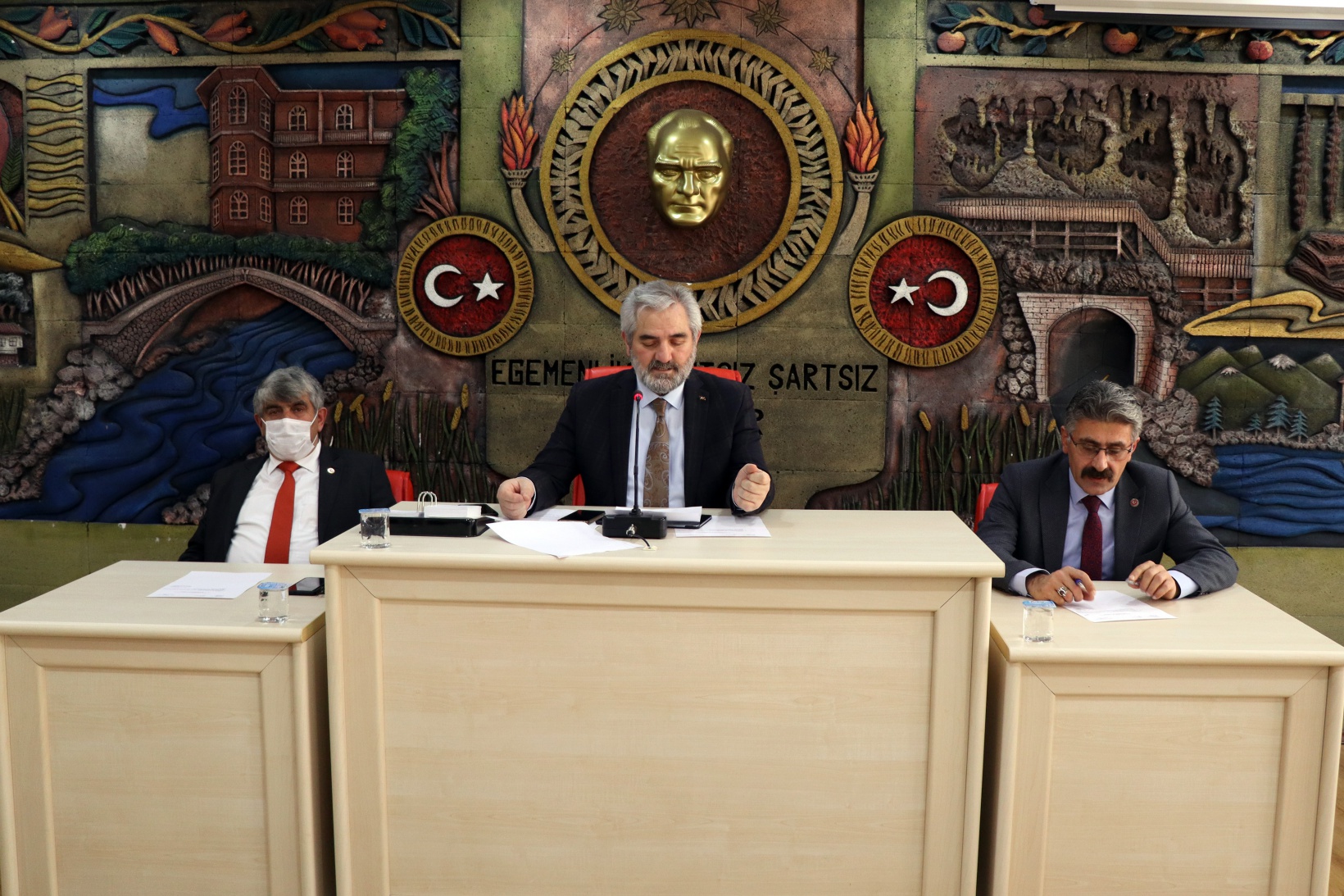 Meclis Günyüzü ve Üçtaş'ın ayrılma talebini reddetti 5