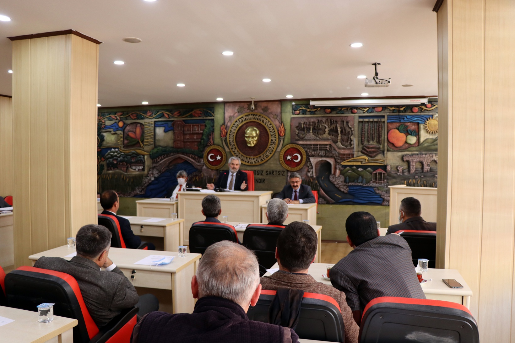 Meclis Günyüzü ve Üçtaş'ın ayrılma talebini reddetti 1