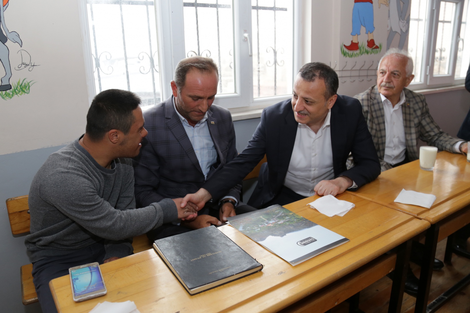 Vali Taşbilek’ten Yağmurdere vadisindeki 13 köye ziyaret 40