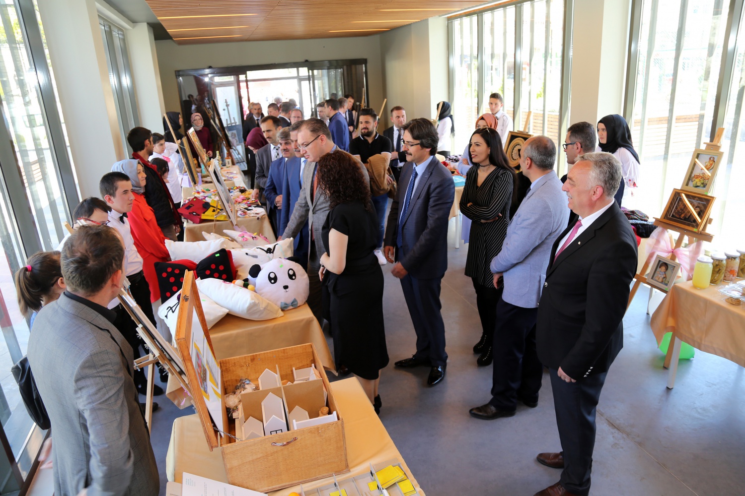 Gümüşhane’de özel öğrencilerin özel sergisi açıldı 17