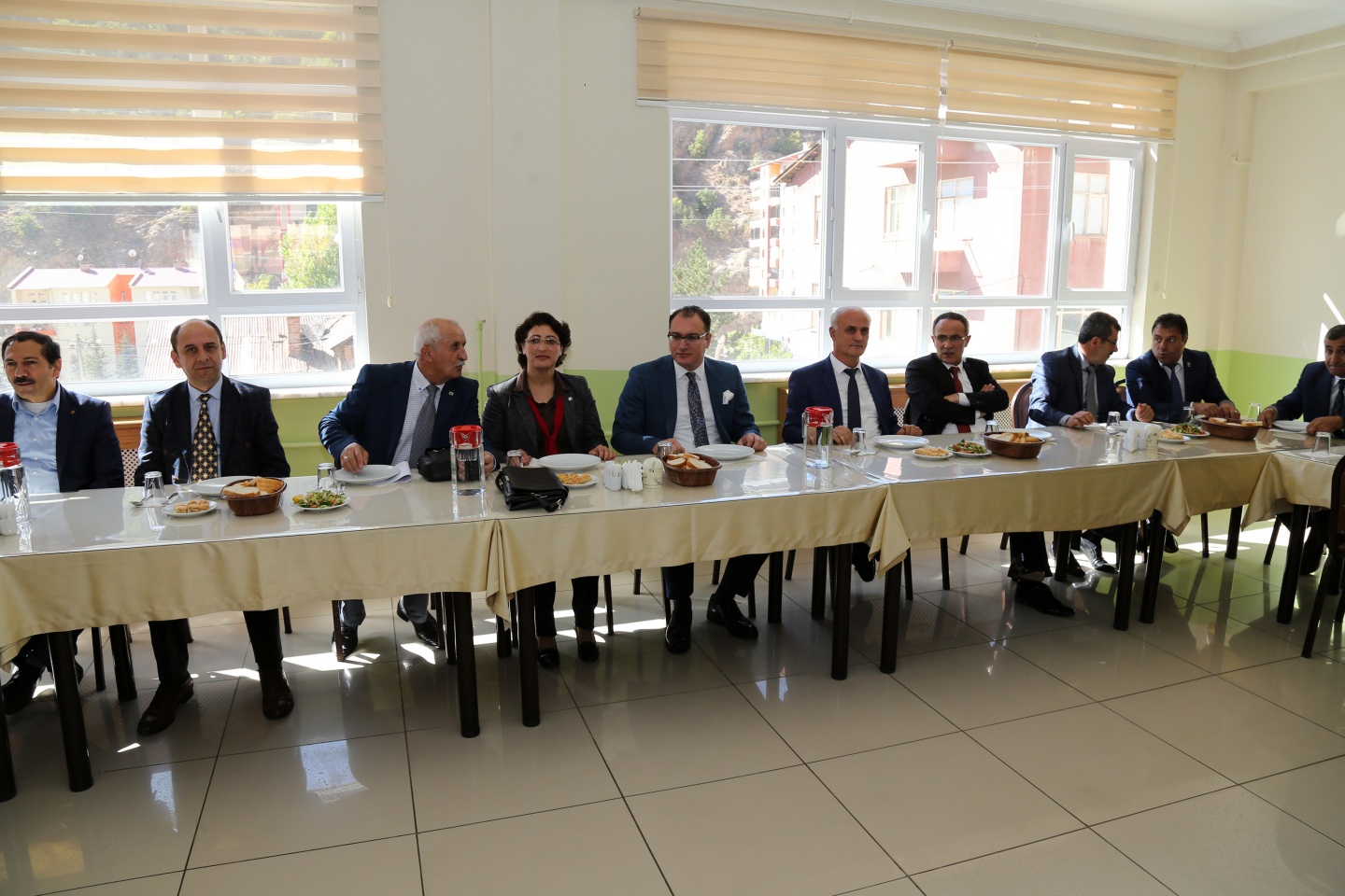 Muhtarlar yemekte buluştu 1