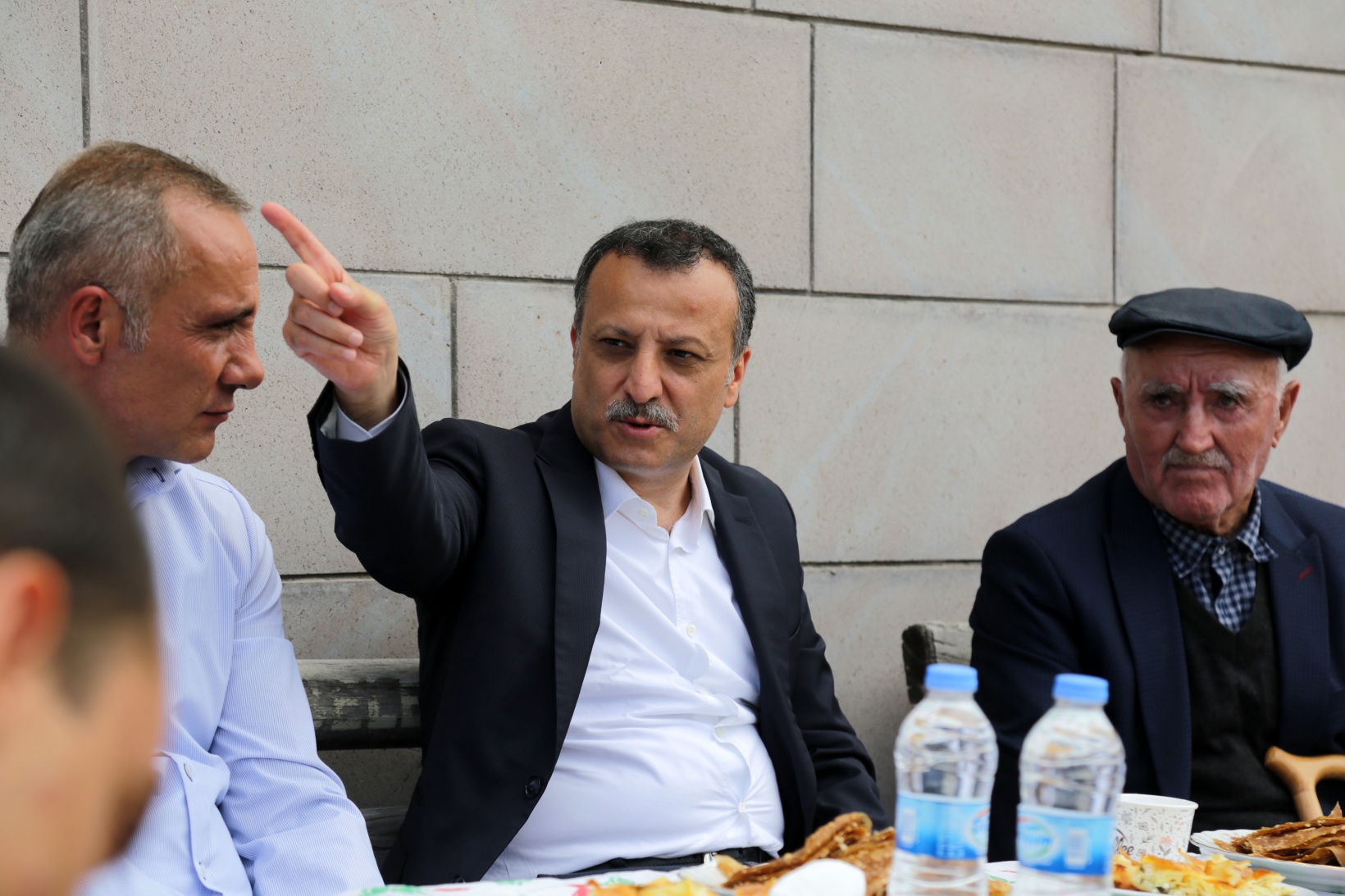 Vali Taşbilek’in köy ziyaretleri devam ediyor 19