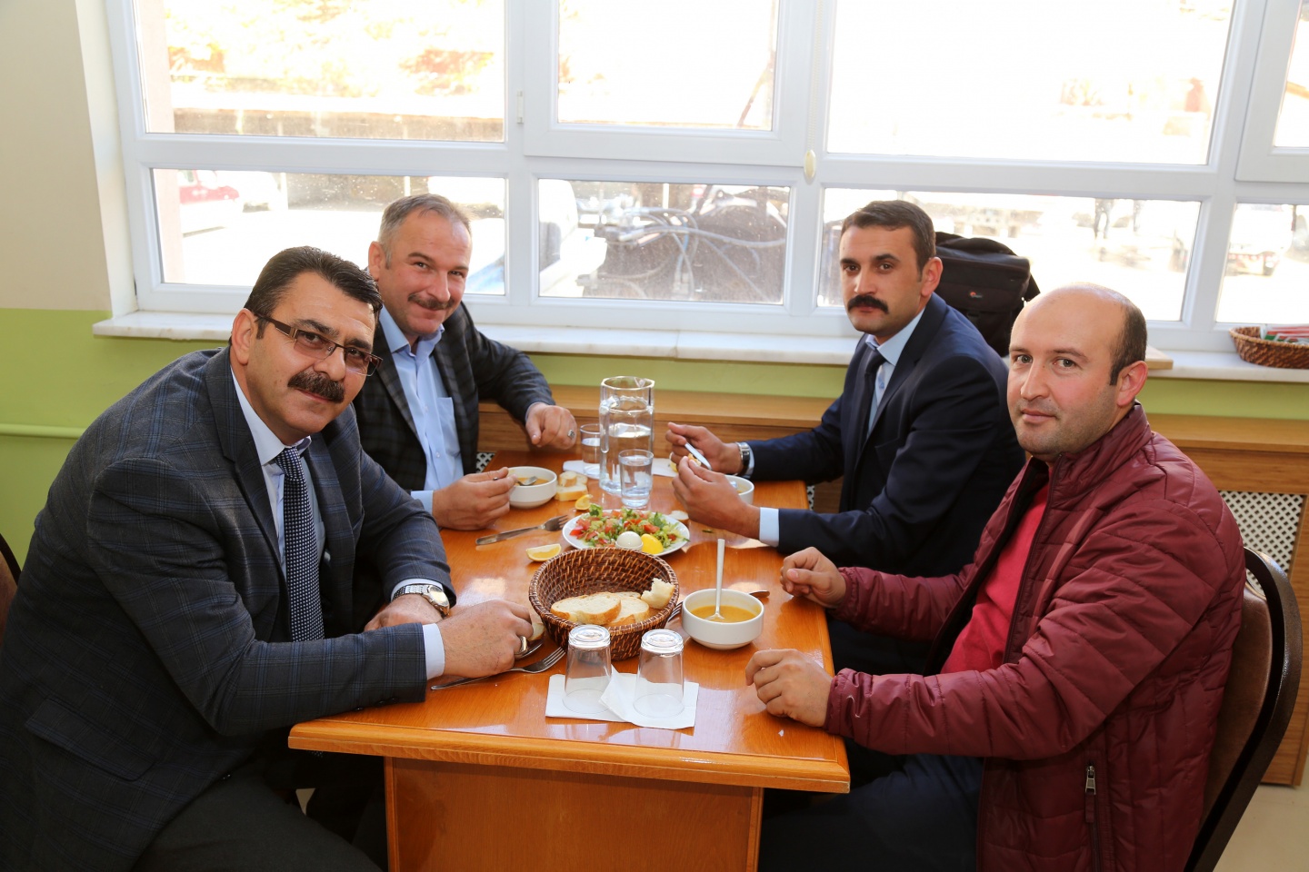 Muhtarlar yemekte buluştu 8