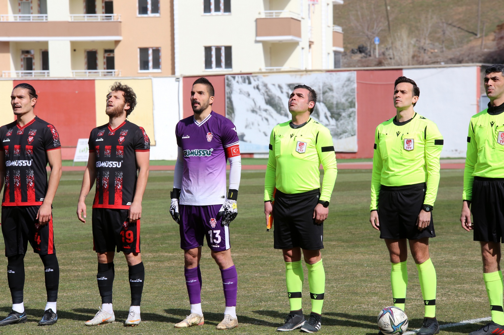 Gümüş evinde yıkıldı: 2-3 31