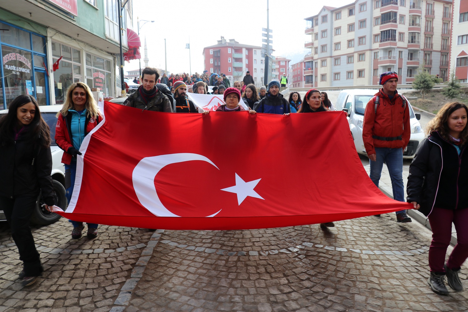 Türkiye'nin dört bir yanından dağcılar Zigana'da kamp kuracak 14