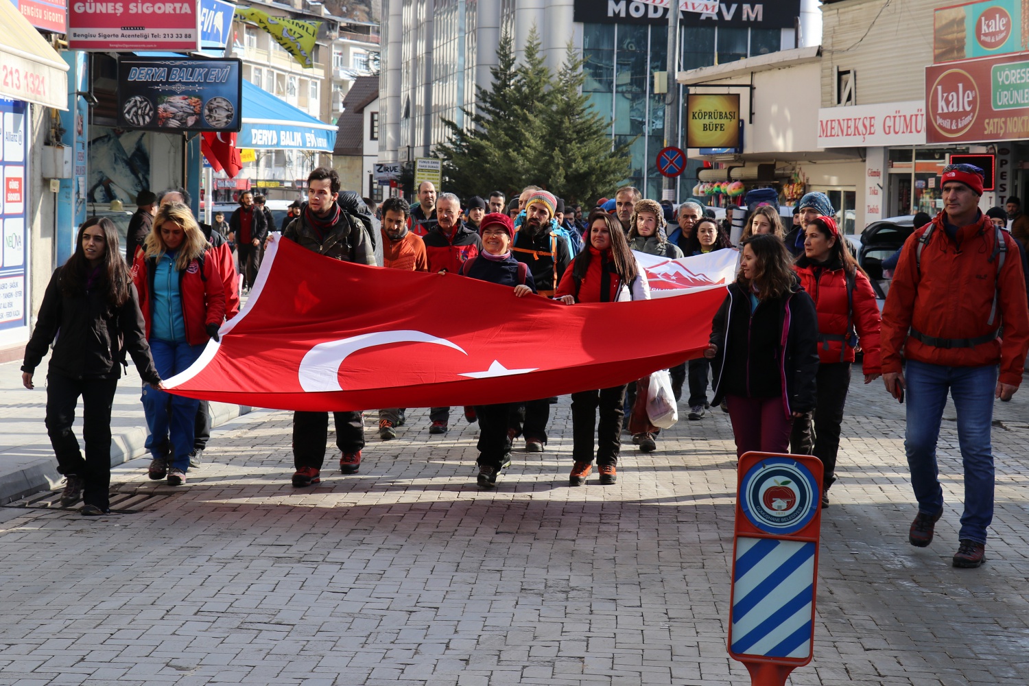 Türkiye'nin dört bir yanından dağcılar Zigana'da kamp kuracak 26