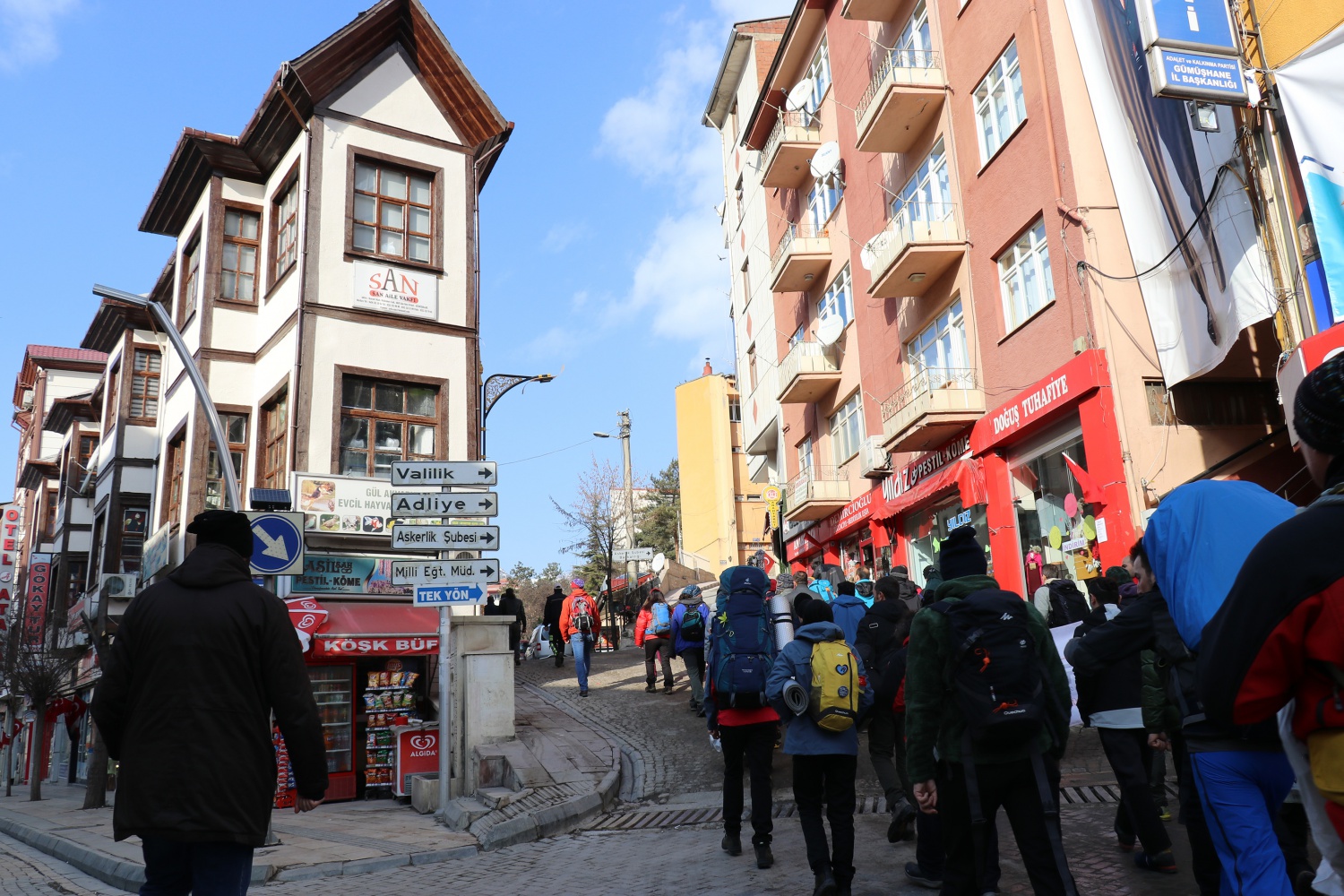 Türkiye'nin dört bir yanından dağcılar Zigana'da kamp kuracak 21