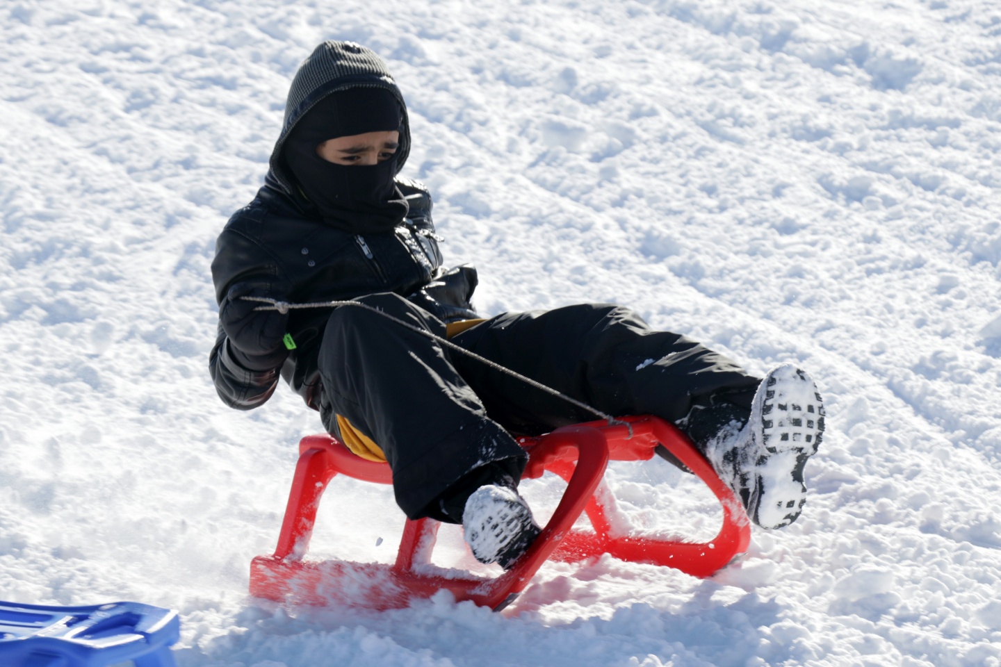 Düştüler, kalktılar yine kaydılar 16