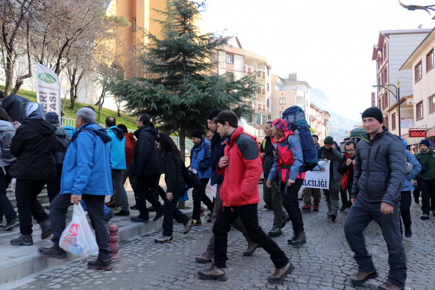 Türkiye'nin dört bir yanından dağcılar Zigana'da kamp kuracak 23