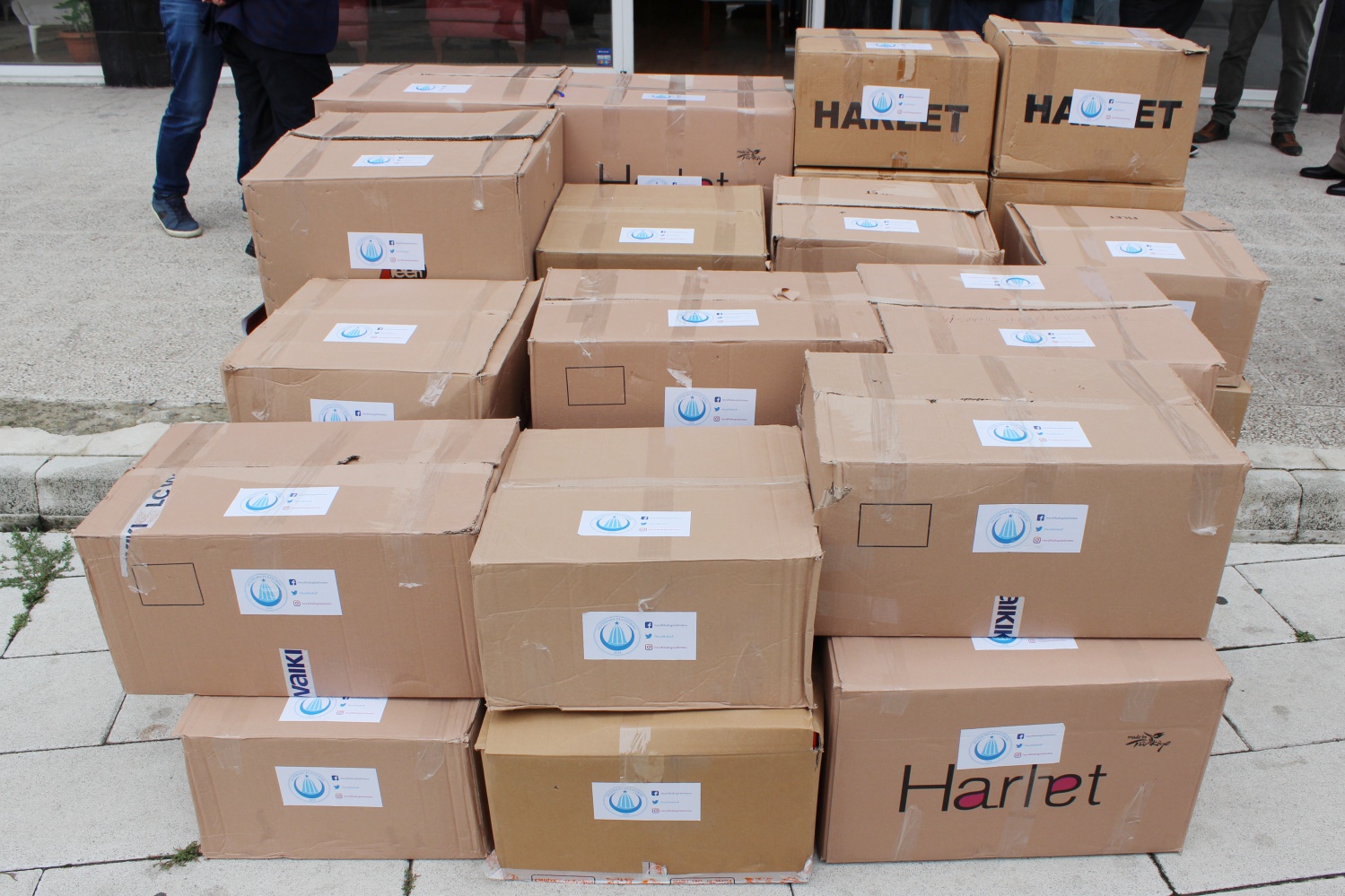 İhtiyaç sahibi öğrencilere ayakkabı hediye edildi 4