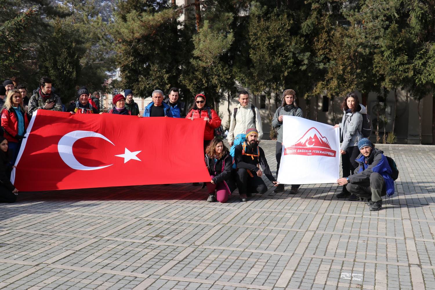 Türkiye'nin dört bir yanından dağcılar Zigana'da kamp kuracak 31