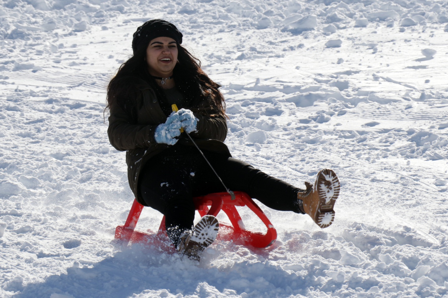 Düştüler, kalktılar yine kaydılar 24