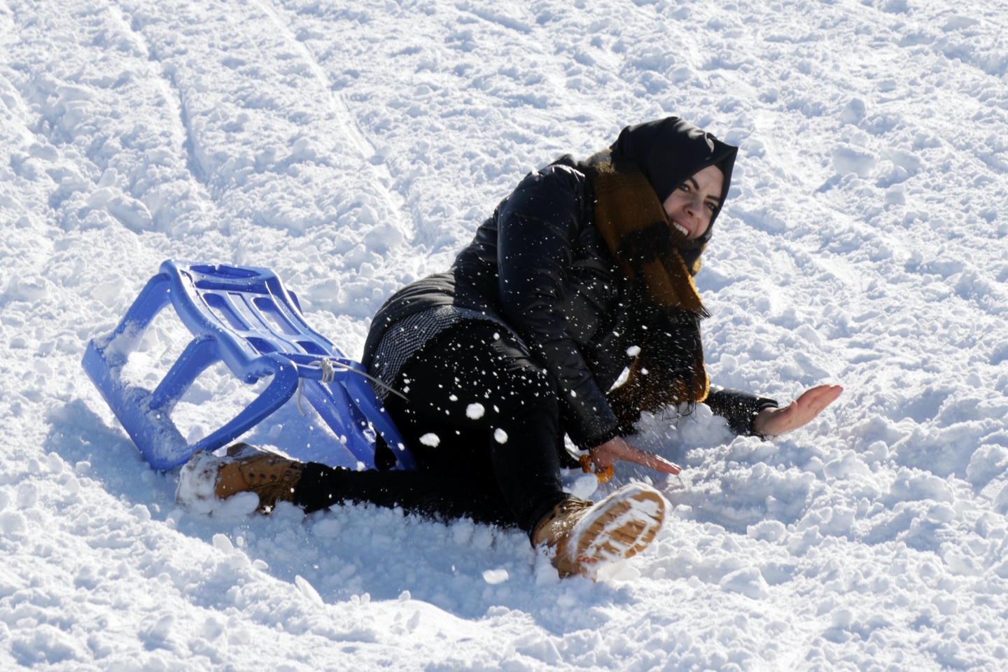 Düştüler, kalktılar yine kaydılar 21