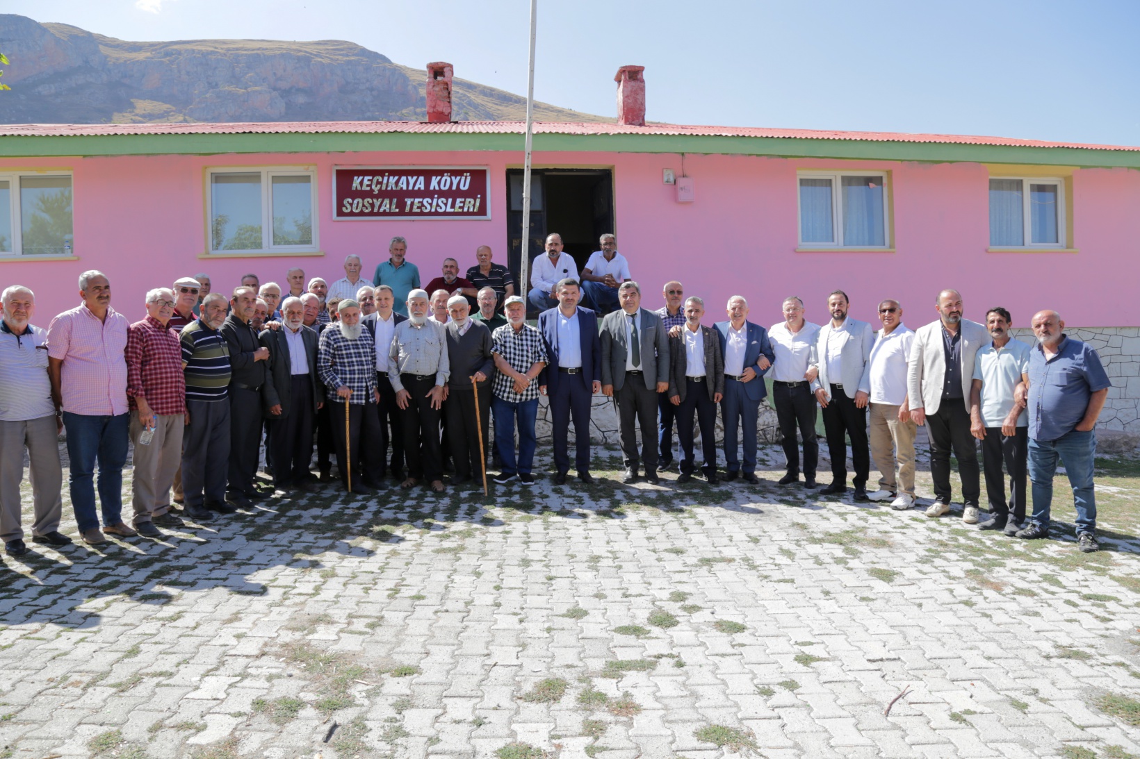 Vali Taşbilek'ten en uzak köylere ziyaret 32