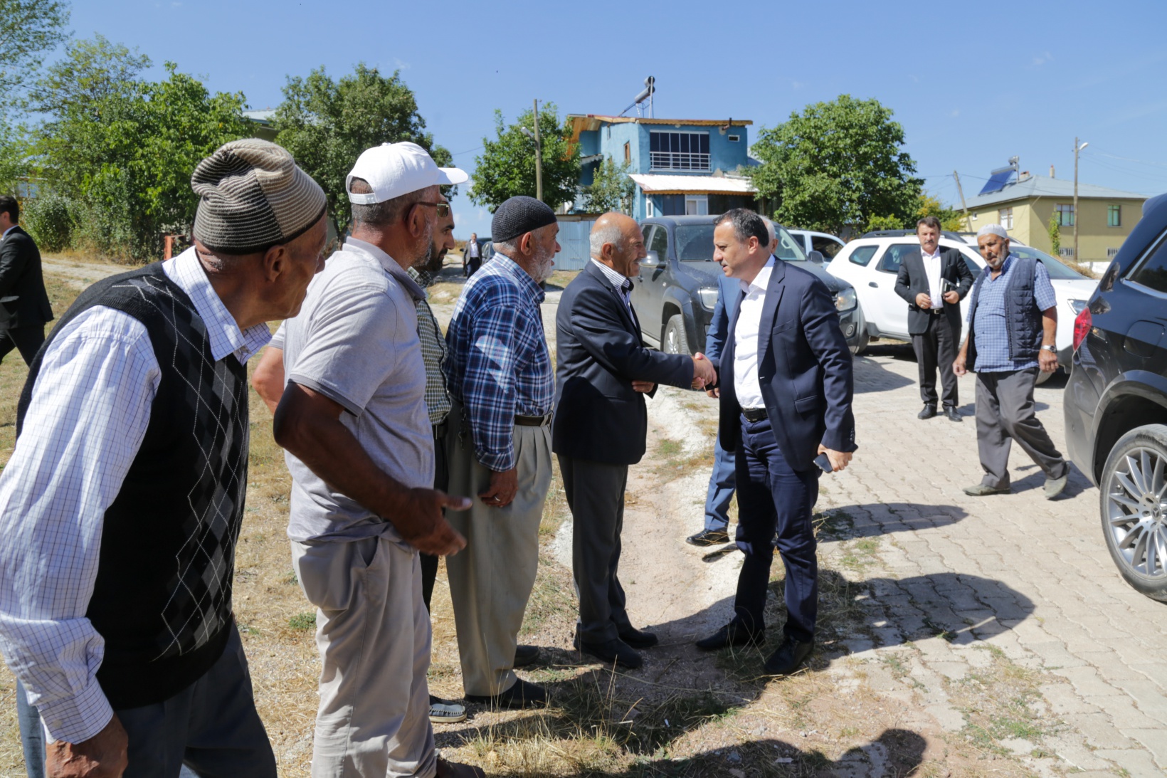 Vali Taşbilek'ten en uzak köylere ziyaret 18