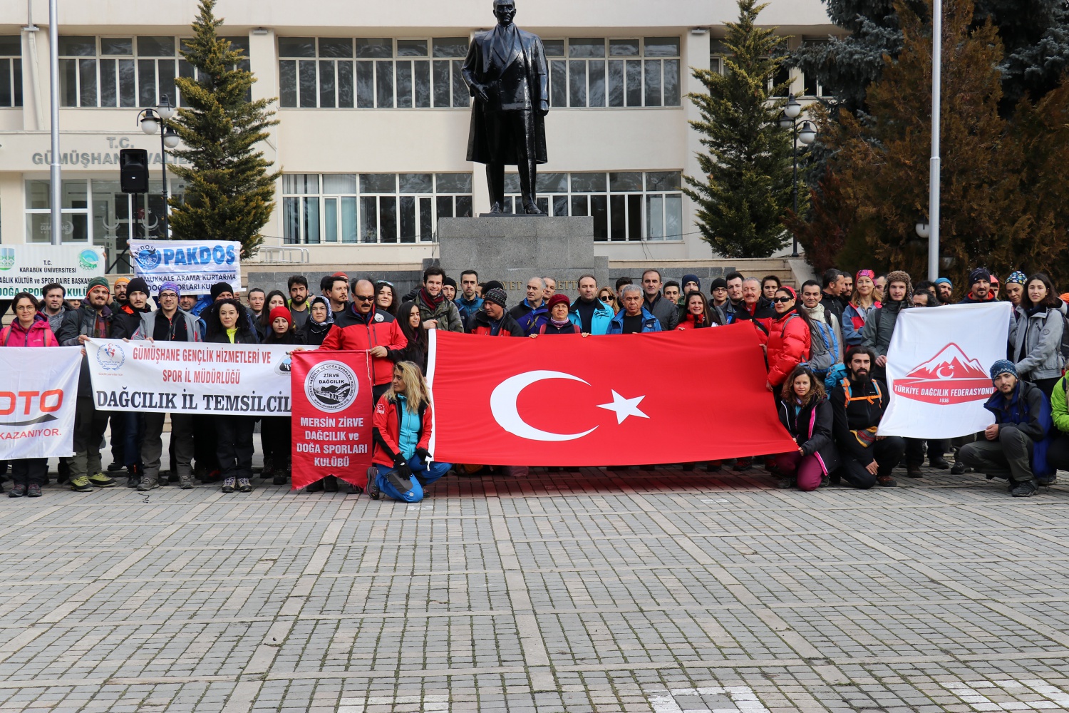 Türkiye'nin dört bir yanından dağcılar Zigana'da kamp kuracak 46