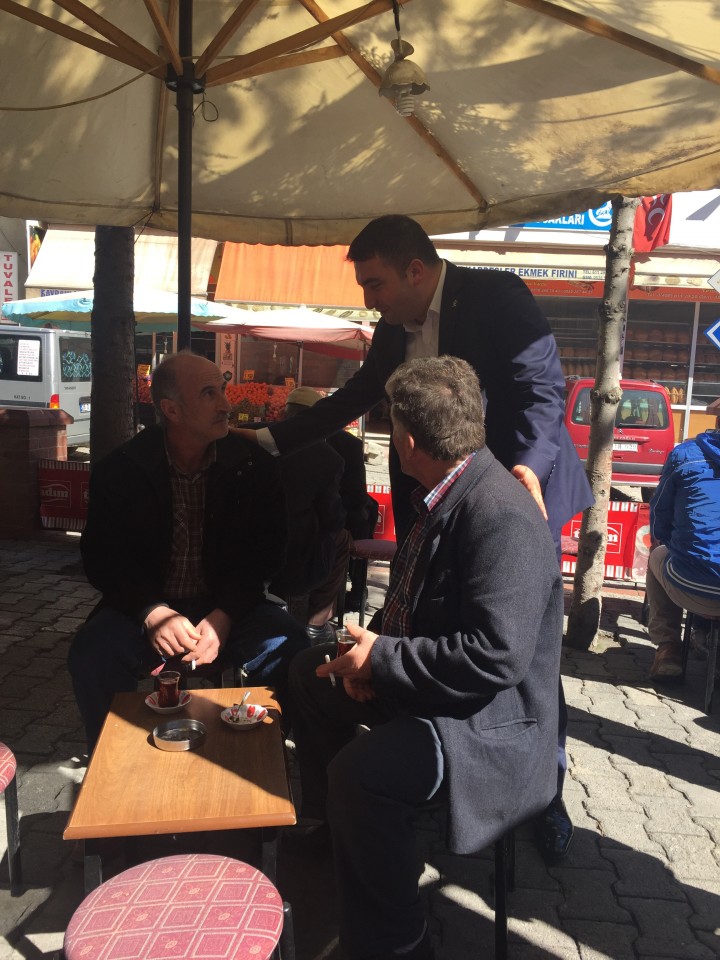 Kara, seçim çalışmaları kapsamında ilçeleri geziyor 2