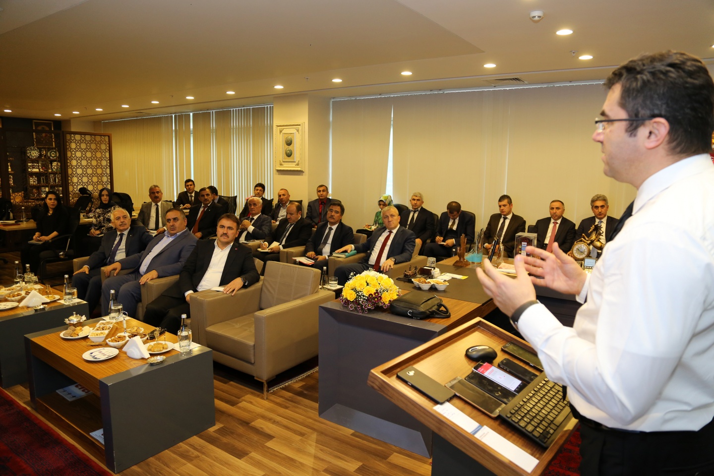 Gümüşhane’de kamu yatırımları istişare toplantısı 1