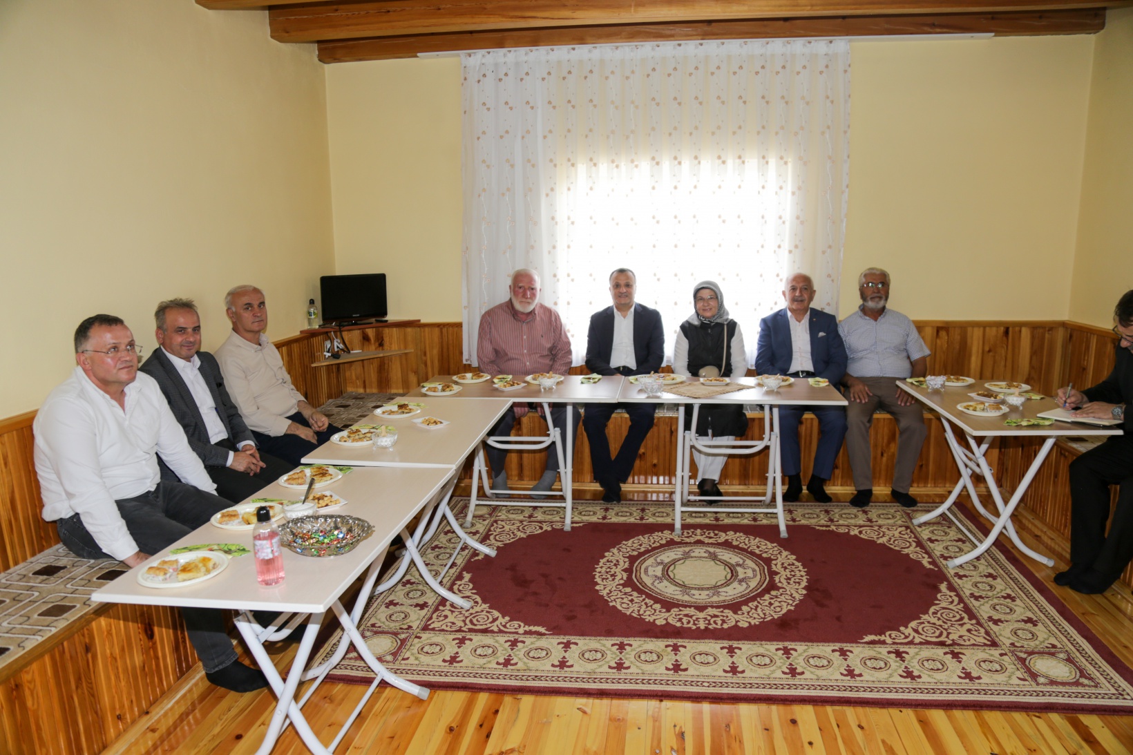 Vali Taşbilek'ten en uzak köylere ziyaret 45