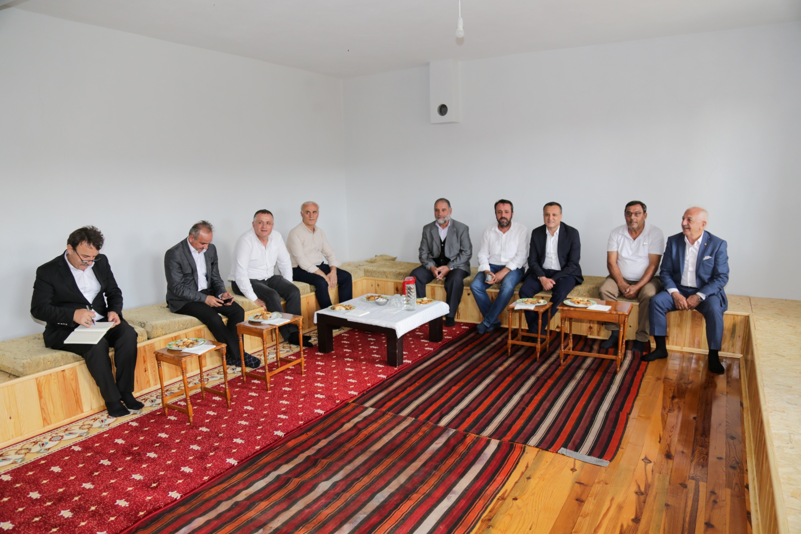 Vali Taşbilek'ten en uzak köylere ziyaret 36