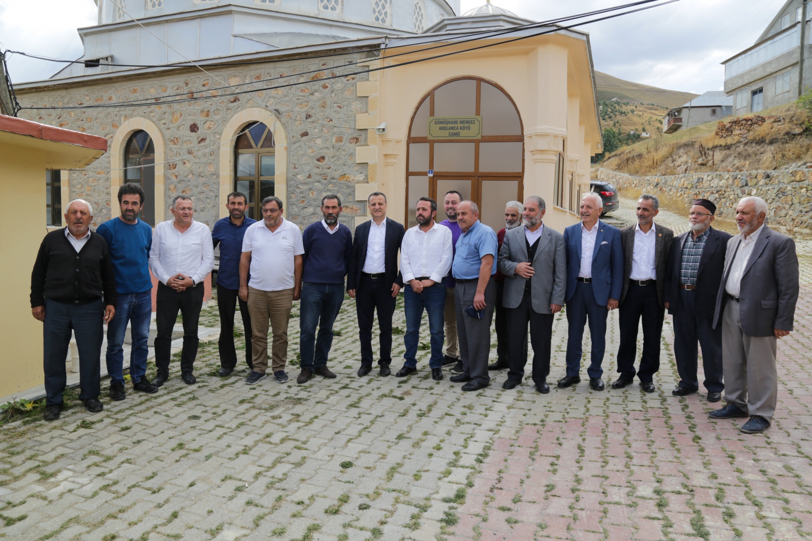Vali Taşbilek'ten en uzak köylere ziyaret 51