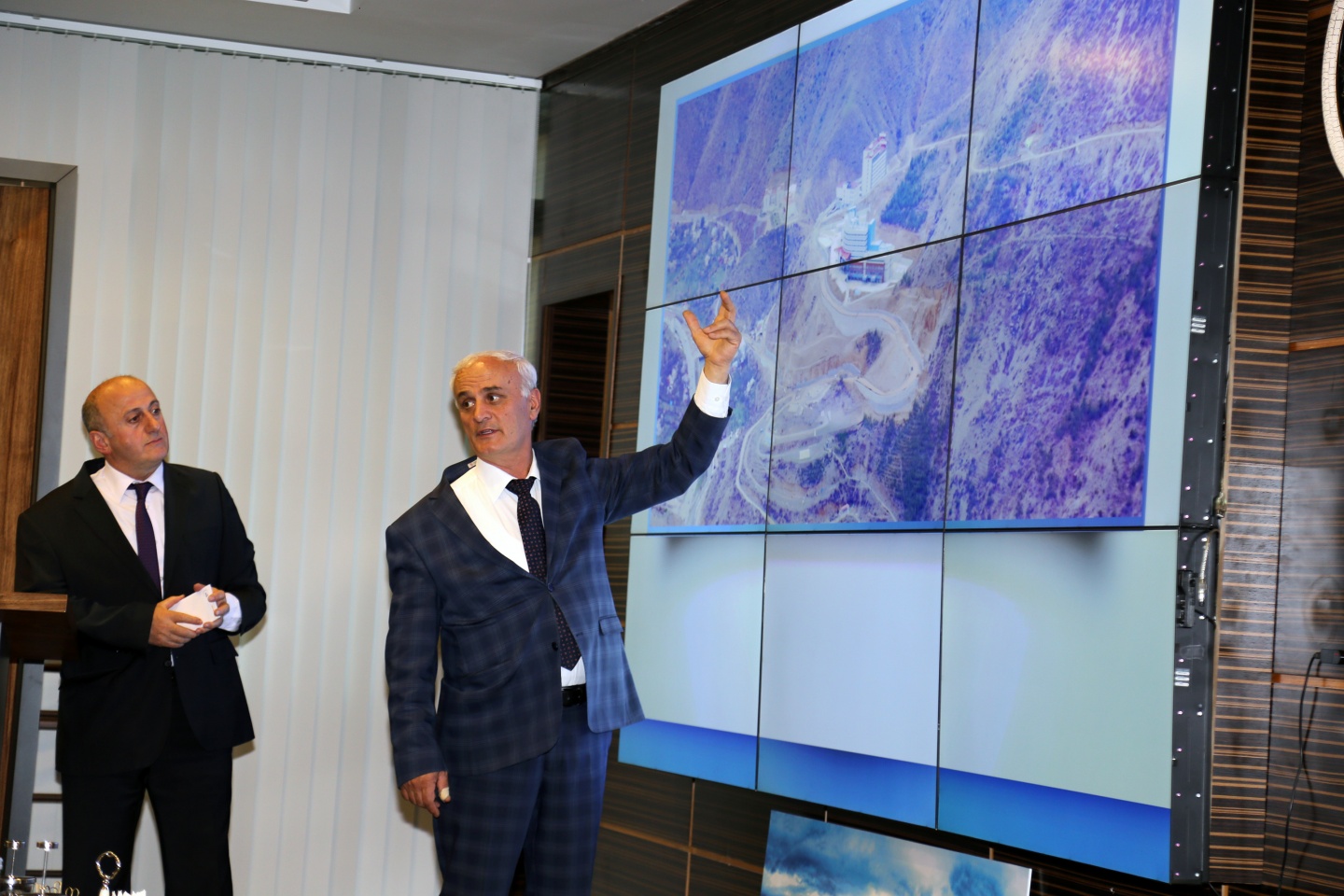 Gümüşhane’de kamu yatırımları istişare toplantısı 12