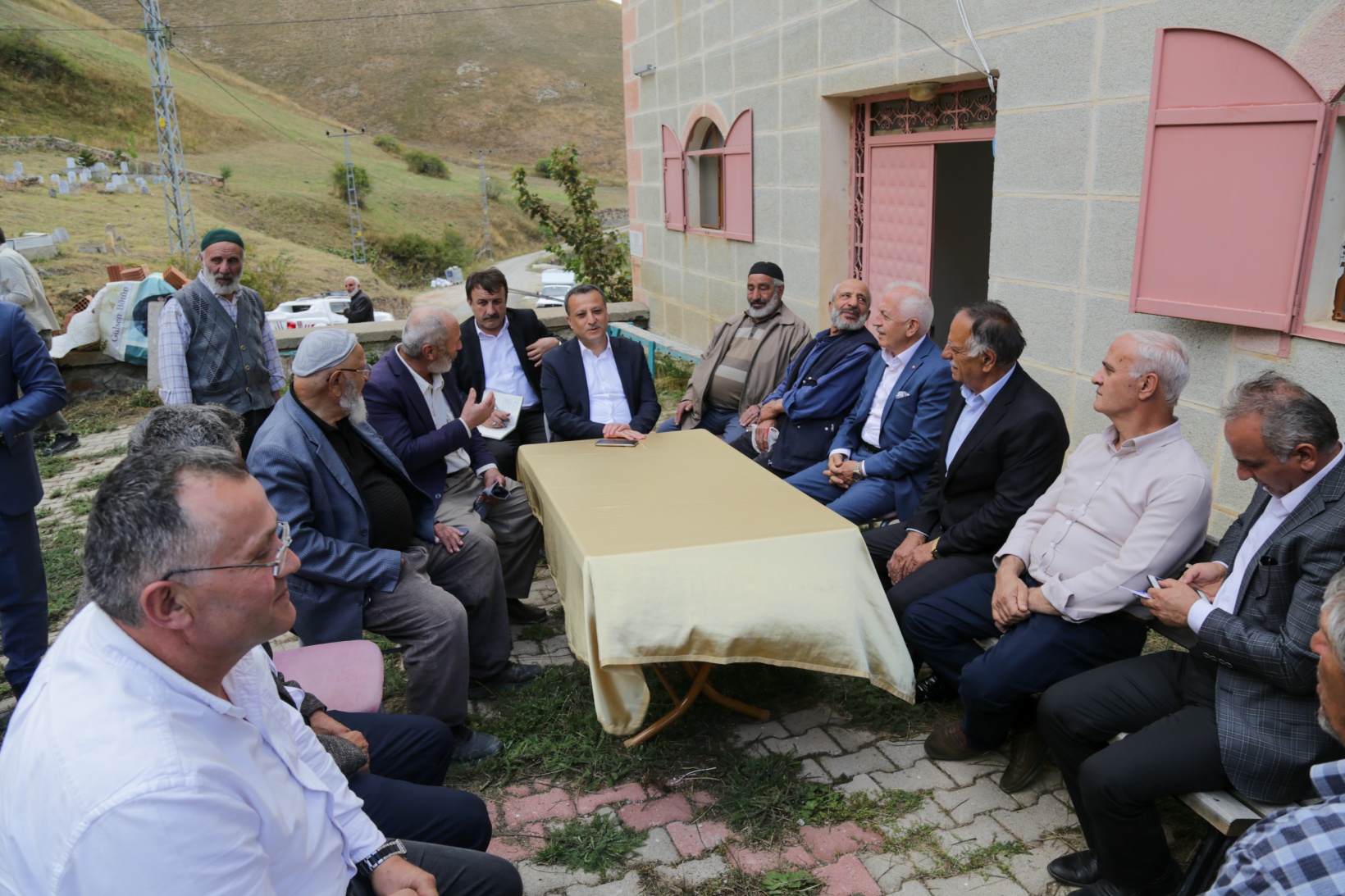 Vali Taşbilek'ten en uzak köylere ziyaret 33