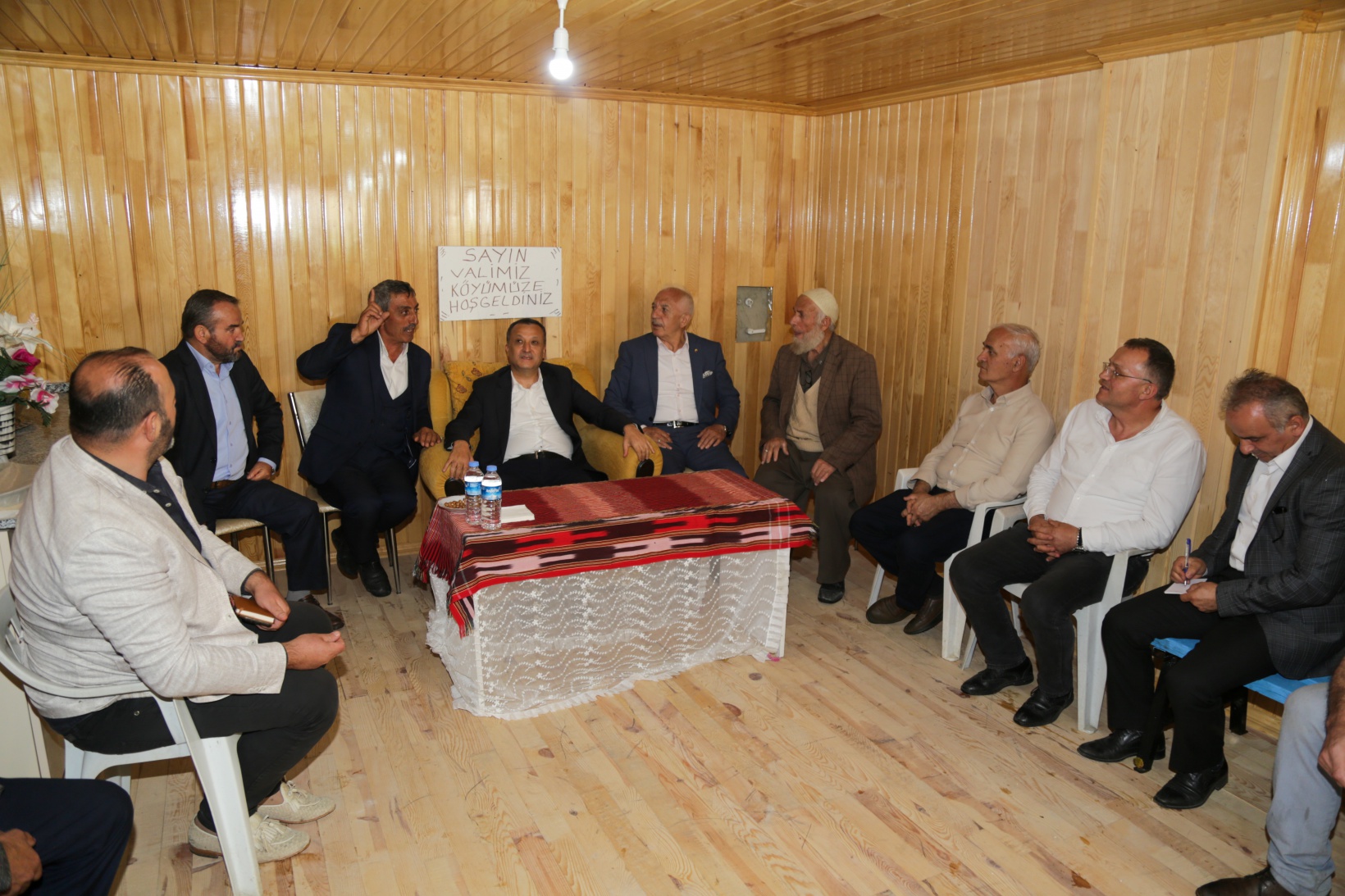 Vali Taşbilek'ten en uzak köylere ziyaret 44